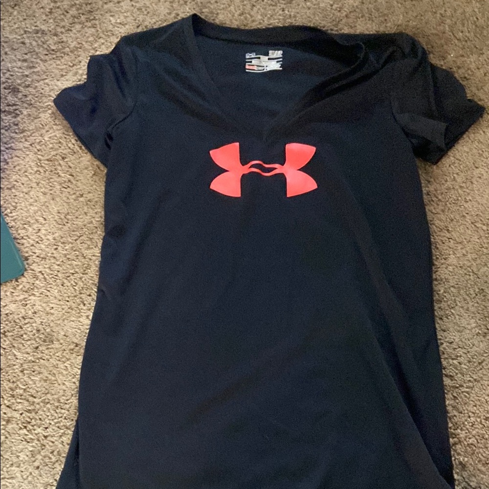 Under Armour Black Short Sleeve Fitted Tee with Pink Accents